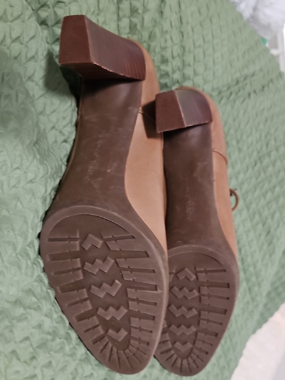 Franco Sarto Tan Lace-Up Stacked Heel Oxfords - Picture 2 of 7
